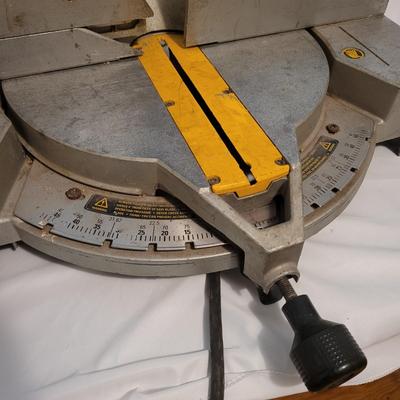 DeWalt Miter Saw (B2-EL)