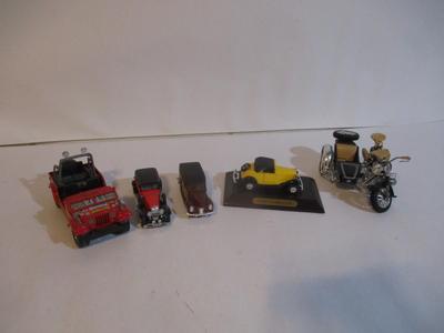 BMW Motorcycle Bburago Jeep CJ-7 1/24