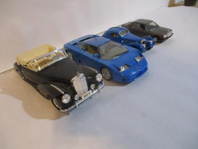 Maisto Mercedes Bburago Bugatti Atlantic Cars 1/25 1/24