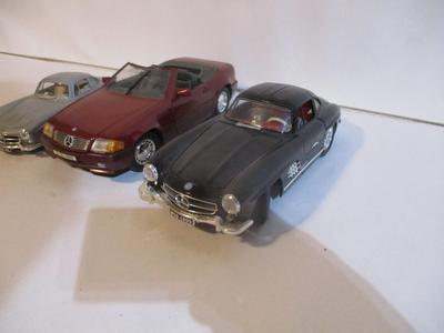 Bburago Scale 1/26 Mercedes Benz 300 1/24 Mercedes 1/18 Mercedes Benz 500 SL