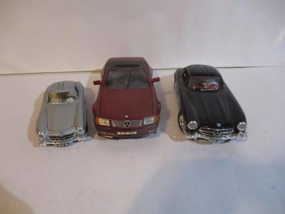 Bburago Scale 1/26 Mercedes Benz 300 1/24 Mercedes 1/18 Mercedes Benz 500 SL