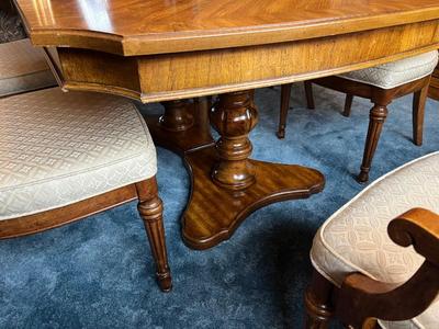 LOT 45D: Stanley Furniture Dining Room Table and Six Chairs