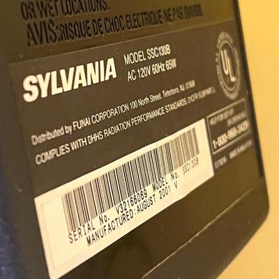 LOT 50W: Vintage Sylvania 13" TV VCR Combo - Model SSC130B