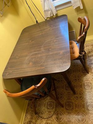 LOT 55W: Kitchen Table with Two Chairs and Bench