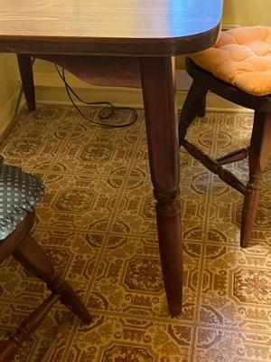 LOT 55W: Kitchen Table with Two Chairs and Bench