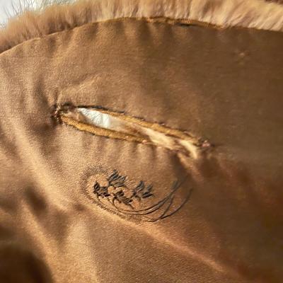 LOT 57L: Two Vintage Furs - Stoles / Capelets / Wraps