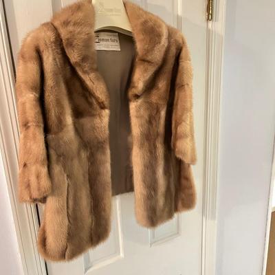LOT 57L: Two Vintage Furs - Stoles / Capelets / Wraps