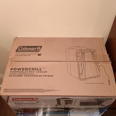 LOT 82B: Coleman Powerchill Thermoelectric Cooler Holds 58 12oz cans!