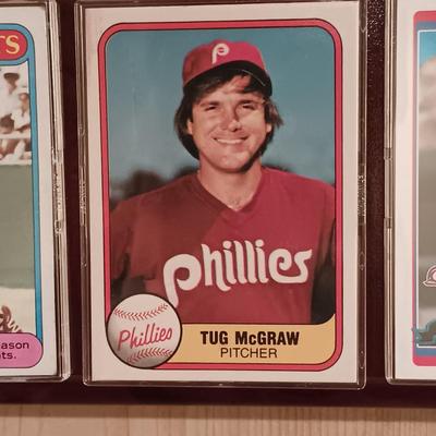 LOT 91B: Set of (12) 'Philadelphia Phillies Past & Present' Baseball Cards Plaque