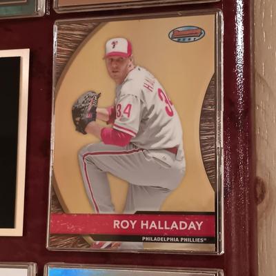 LOT 91B: Set of (12) 'Philadelphia Phillies Past & Present' Baseball Cards Plaque