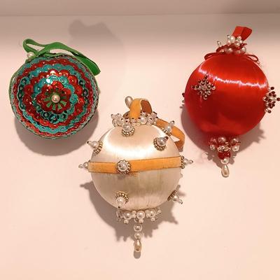 LOT 99B: Set of (12) Vintage Handmade Bead Ornaments