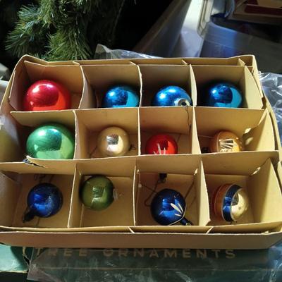 LOT 102B: Basement Finds- Vintage Christmas Bulbs w/ a Set of (7) Wreaths & Holiday Lights