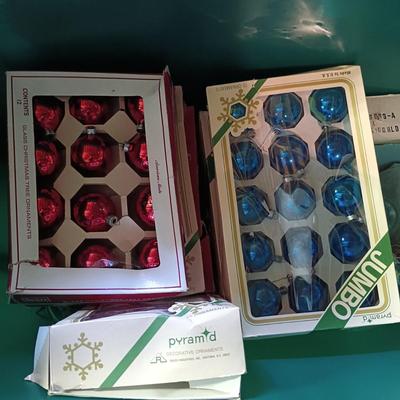 LOT 102B: Basement Finds- Vintage Christmas Bulbs w/ a Set of (7) Wreaths & Holiday Lights