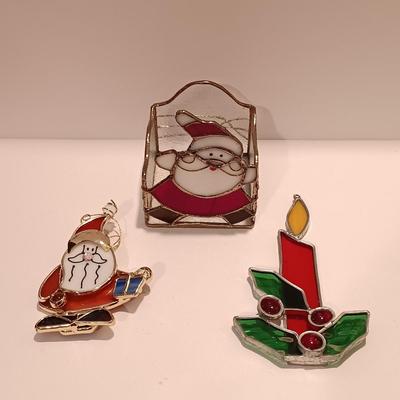 LOT 107B: Vintage Fiber Optic Christmas Village, Mickey and Minnie Ski Pendulum, Stained Glass Decor & Cat Ornaments