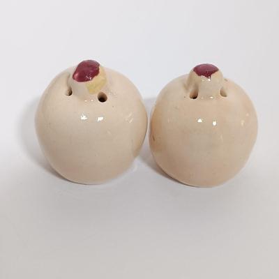 LOT 114L: Vintage Japan Pin Up Girl Salt and Pepper Shakers