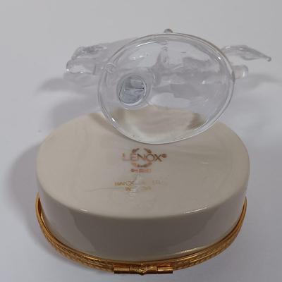 LOT 119L: NapcoWare Baby, Studio Nova Tulip Bowl, Purple Art Glass Vase & More