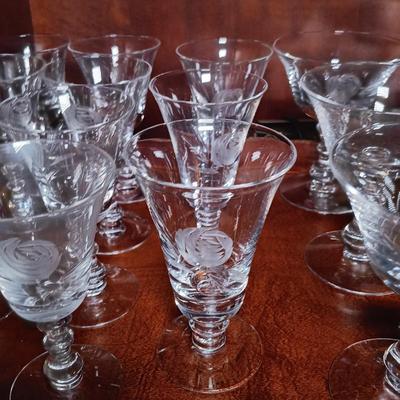 LOT 121L: Fostoria Crystal Etched Rose Glassware