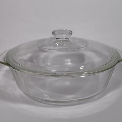 LOT 126L: Pyrex Early American Covered Casserole Dish, Corningware Cornflower Blue Casserole Dishes & More