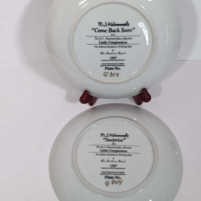 LOT 127L: The Danbury Mint Set of (12) Hummel Little Companions Collectible Plates