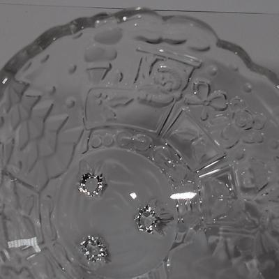 LOT 129L: Mikasa Christmas Tree Candy Dishes, Libbey Holly & Berry Mug, Gorham North Pole Express Footed Bowl & More