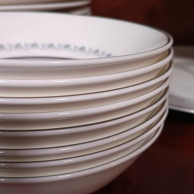 LOT 130L: Royal Doulton England 'Tiara' Bone China Set
