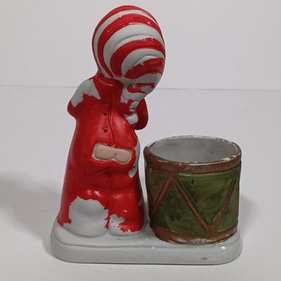 LOT 131L: Vintage World Bazaar Ceramic Santa Bowl with (3) Jasco Candle Holders