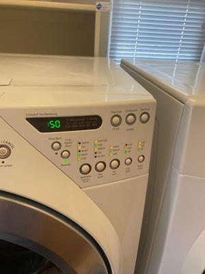 WHIRLPOOL DUET STEAM WASHING MACHINE AND PEDESTAL DRAWER