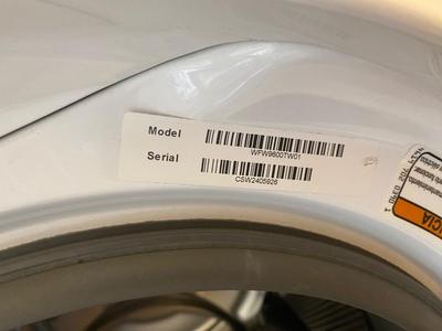 WHIRLPOOL DUET STEAM WASHING MACHINE AND PEDESTAL DRAWER