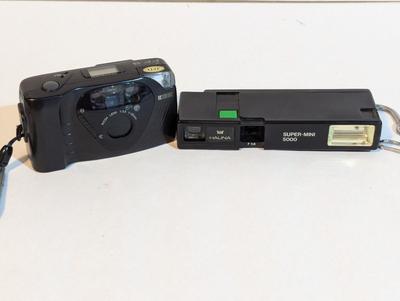 Ricoh FF-9 Lens 1:3.5 f=35mm & Halina Super Mini 5000 Camera