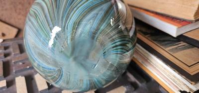 Wonderful Italian Filigrana Optic Swirl Murano Glass Vase 14" tall