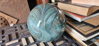 Wonderful Italian Filigrana Optic Swirl Murano Glass Vase 14" tall