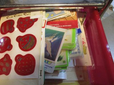 Style Master Rolling Cart With Crafts