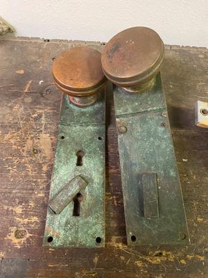 2 Vintage Brass 7 In. Plate Passage Door Knob Set