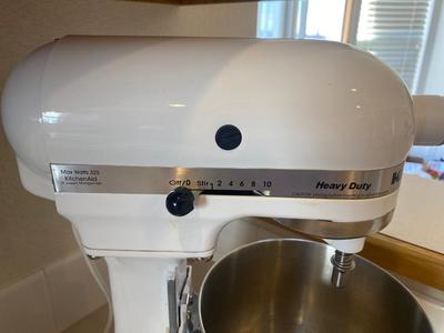 HEAVY DUTY KITCHENAID MIXER WITH COVER AND ATTACHMENTS