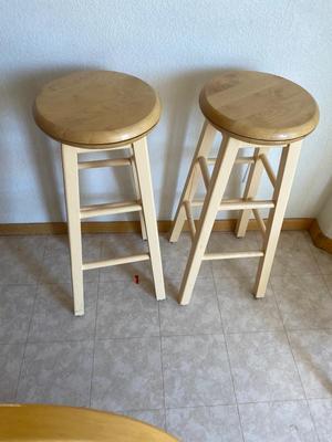 SWIVEL SEAT BAR STOOLS