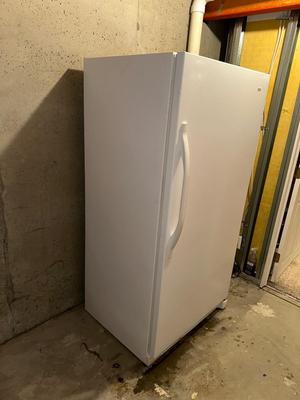 KENMORE UPRIGHT FREEZER