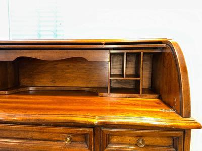A SMALLER SIZED ROLL TOP DESK