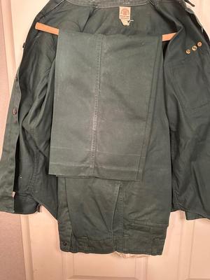 1950'S BOY SCOUTS OF AMERICA UNIFORM WITH SASH AND MANY PATCHES