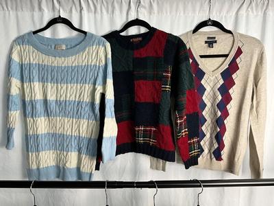 Lot F 310 Women’s Tops & T’s Lot (Large)