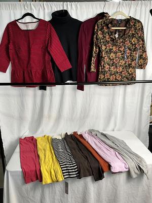 Lot F 312 Women’s Tops & Turtlenecks (Medium)