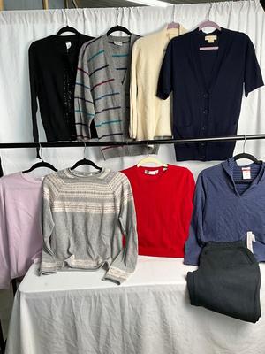 Lot F 318 Women’s Casual & Comfy Clothing (Small)