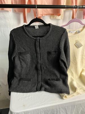 Lot G 320 Polka Dots Sweater & Tops (Large)