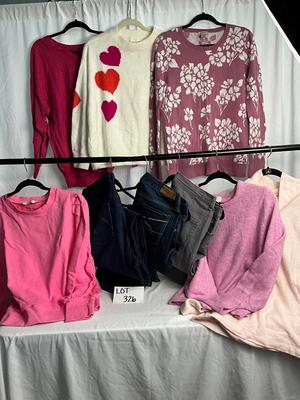 Lot G 326 Melissa McCarthy Jeans & Top Lot (XL)