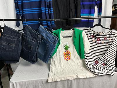 Lot E 335 Pineapple & Jeans Lot (XL)