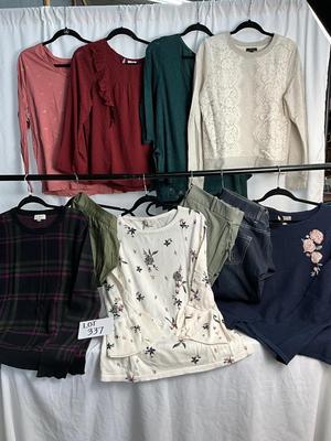 Lot E 337 Women’s Floral Clothing Lot (XL/18)