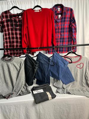 Lot E 341 Plaid & Hearts Women’s Clothing Lot (XL/18)