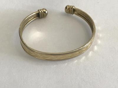 Vintage Cuff Gold Tone