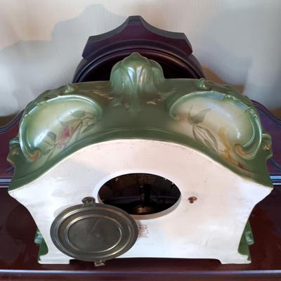 LOT 1: Ansonia Clock Co. Royal Bonn La Orb Mantel Clock