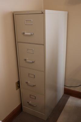 Realspace Four Drawer File Cabinet with Keys