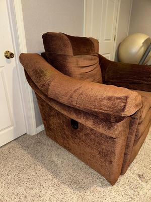 LIKE NEW LA Z BOY LAZY BOY RECLINER